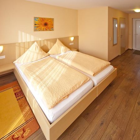 ลันด์กาสท์โฮฟ ไฟล์ Hotel Oberwiesenacker ภายนอก รูปภาพ